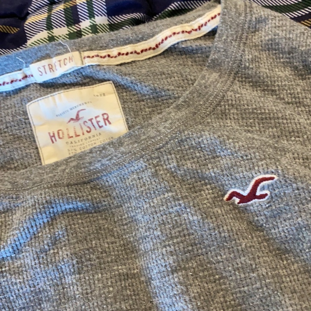 Hollister size medium thermal